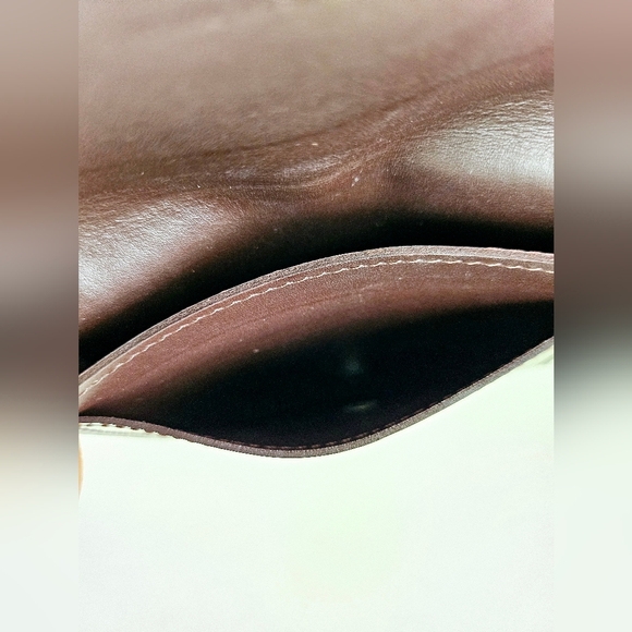 Louis Vuitton Amarante Vernis Card Holder - Picture 7 of 9